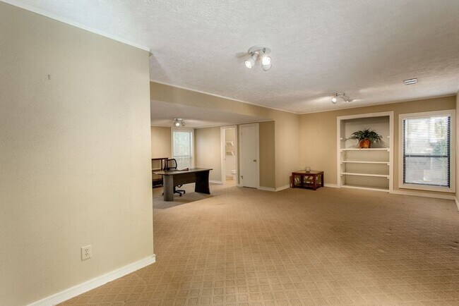 Building Photo - Contemporary East Cobb Home in Pope School...