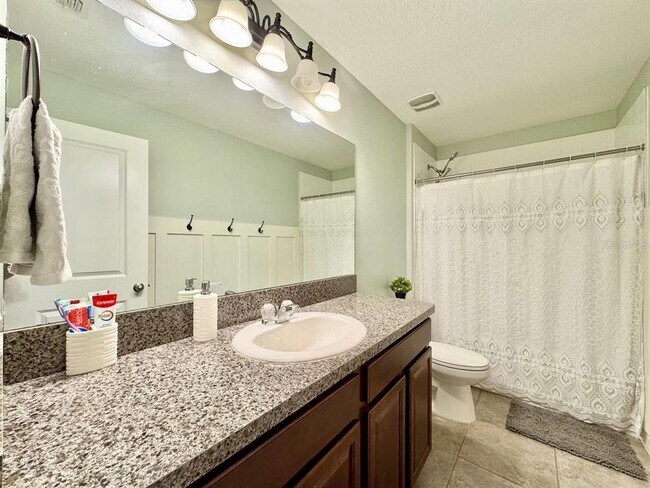 Building Photo - 10509 Carloway Hills Dr