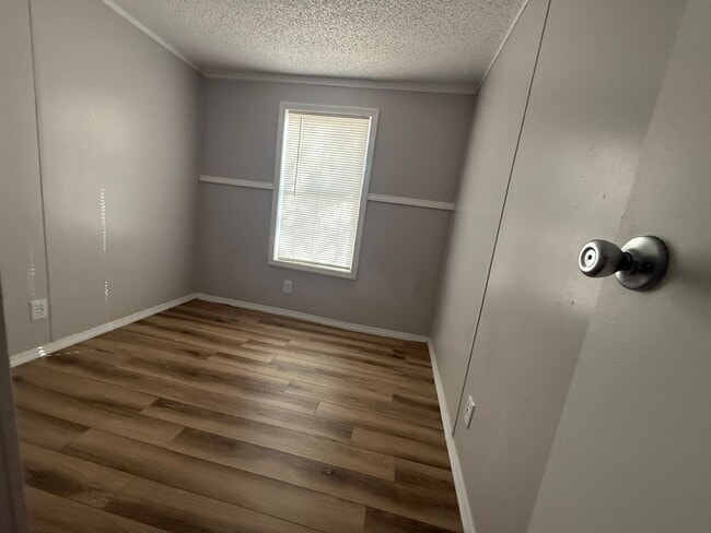 Building Photo - 3/2 Mobile Home