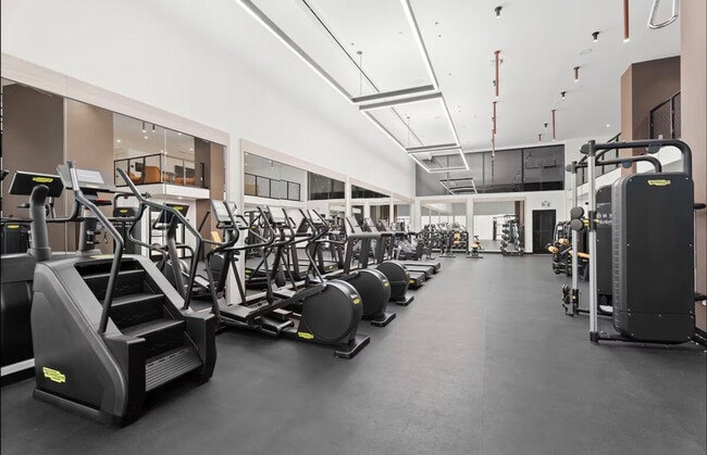 Building Photo - 225 N Miami Ave