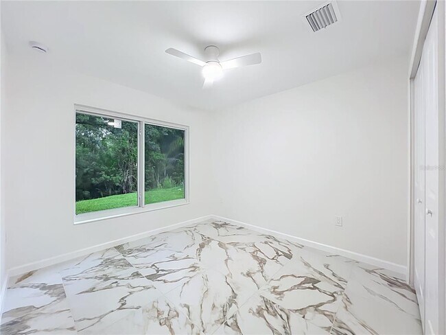 Building Photo - 11148 Pinewood Cove Ln