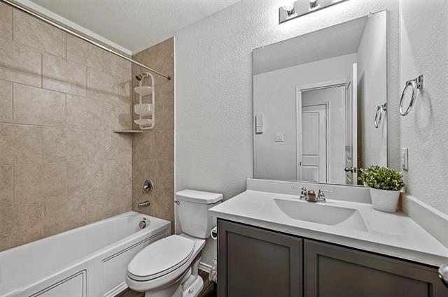 Building Photo - 424 Pollyann Trl