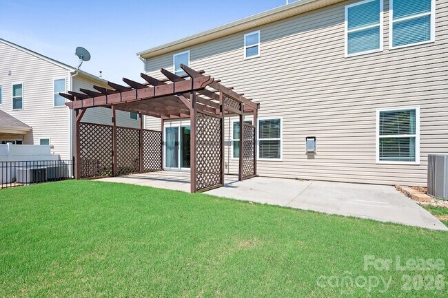 Building Photo - 2059 Blue Iris Dr