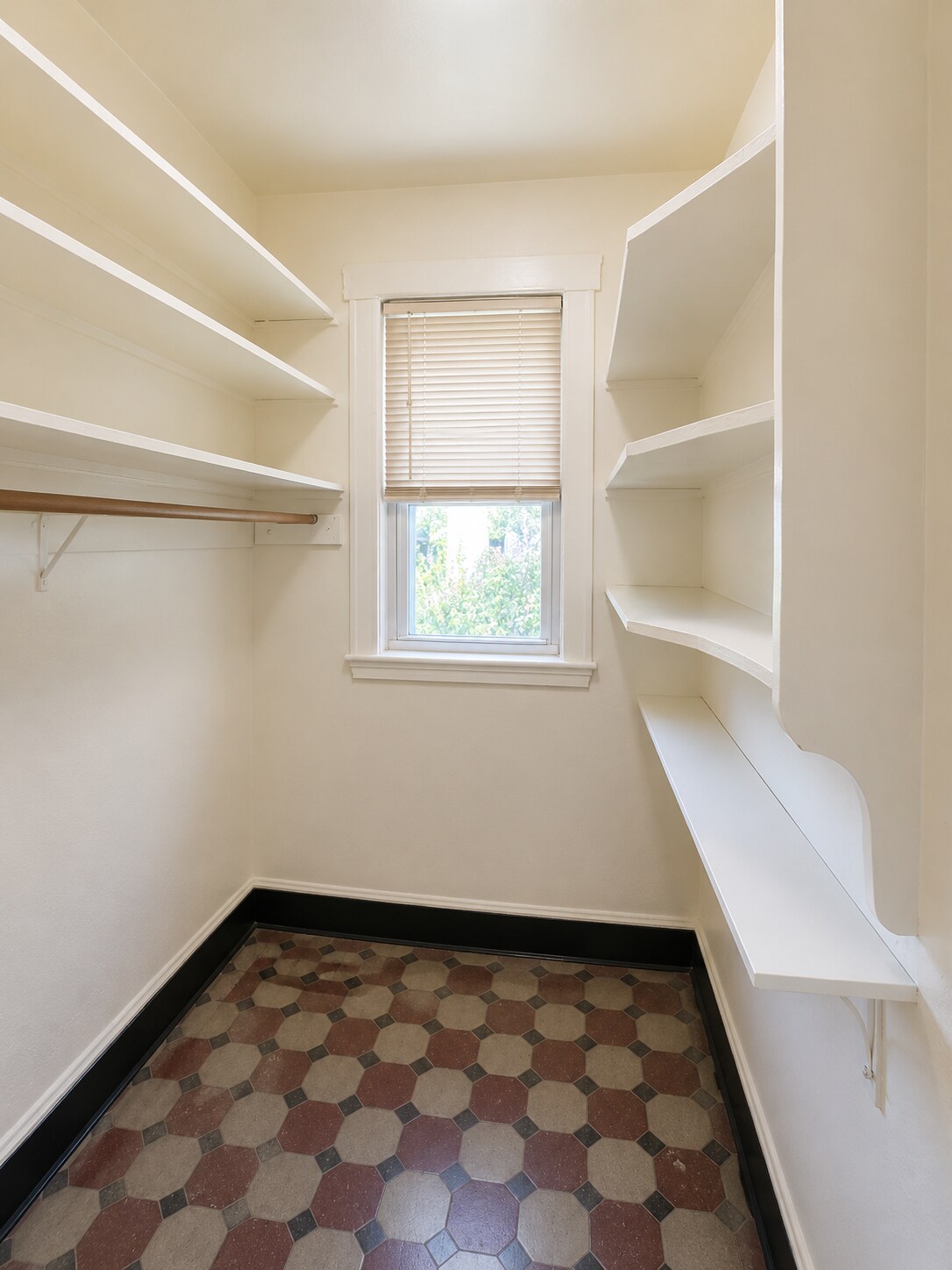Building Photo - 333 Alewife Brook Pky