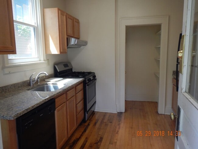 Building Photo - Beautiful Corner Lot Home On Quiet Residen...