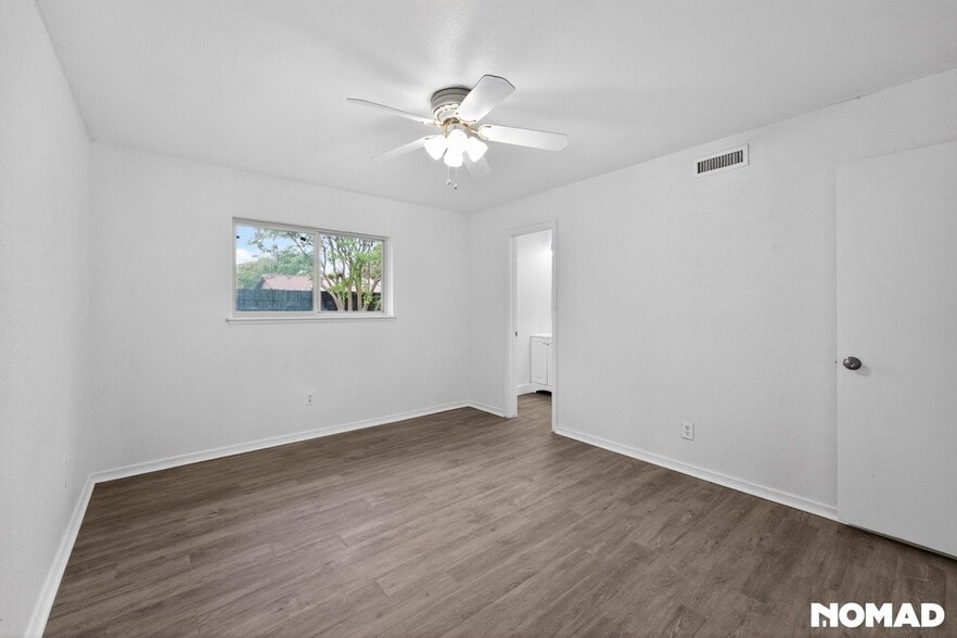 Building Photo - 3337 Tarkio Rd