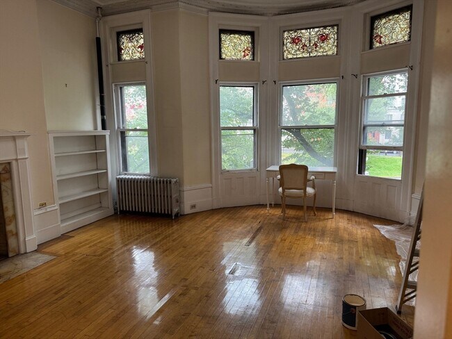 Building Photo - 375 Commonwealth Ave