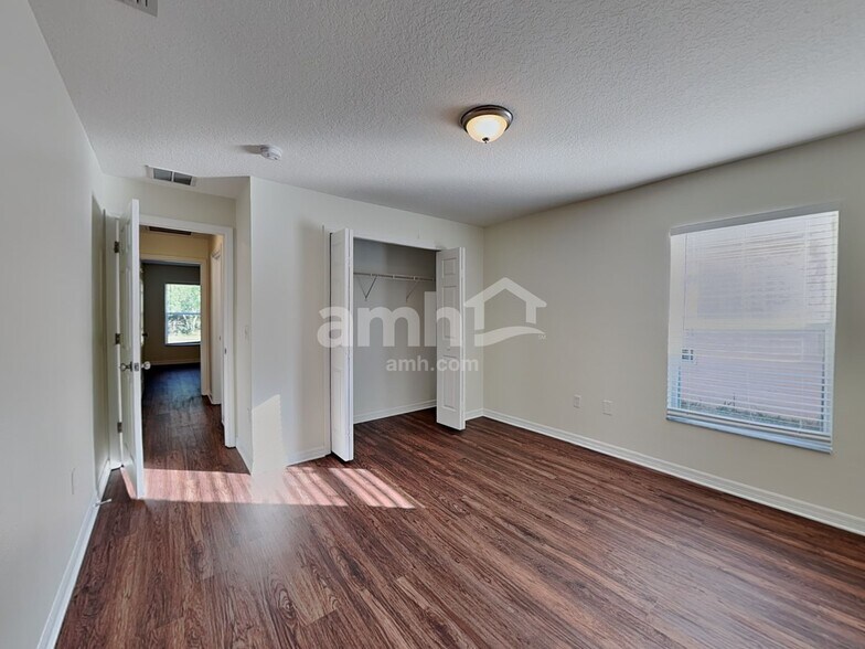 Building Photo - 3754 Benson Park Blvd