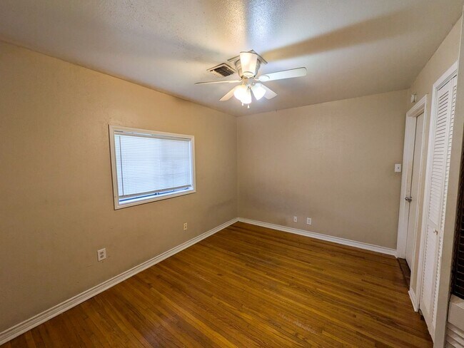 Building Photo - 770 Peyton Dr