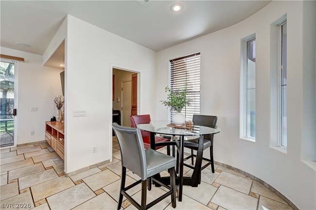 Building Photo - 10303 Wood Plank Ln