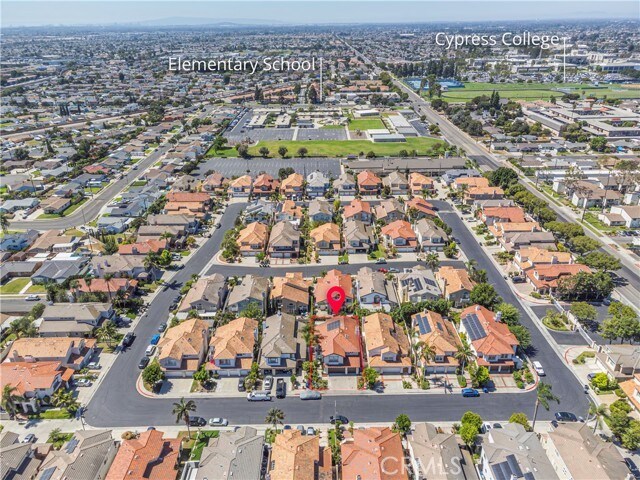 Building Photo - 9531 Montanza Way