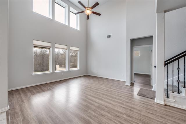 Building Photo - 632 Lake Cove Dr