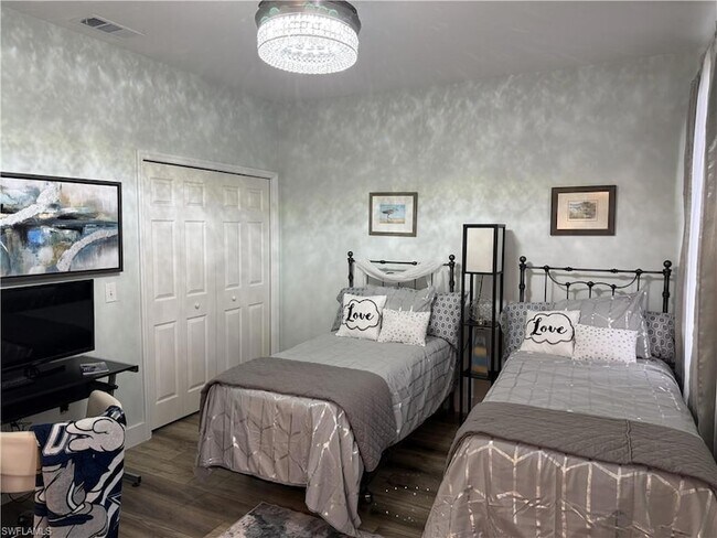 Building Photo - 3304 Lisa Ln