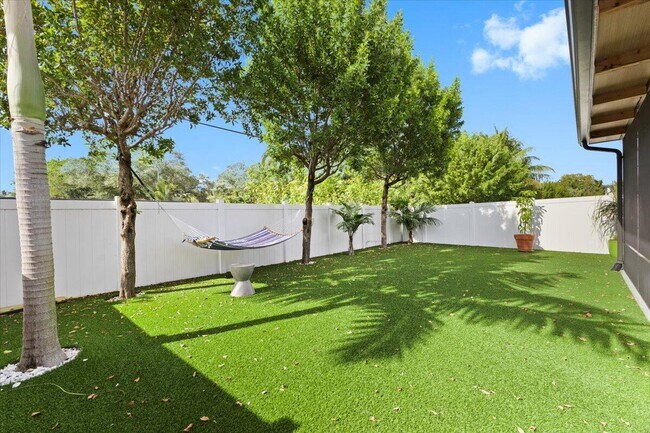 Building Photo - 4931 Whispering Way