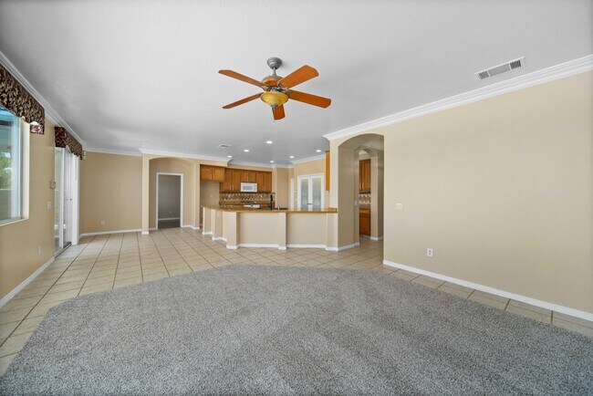 Building Photo - 3121 Club Rancho Dr