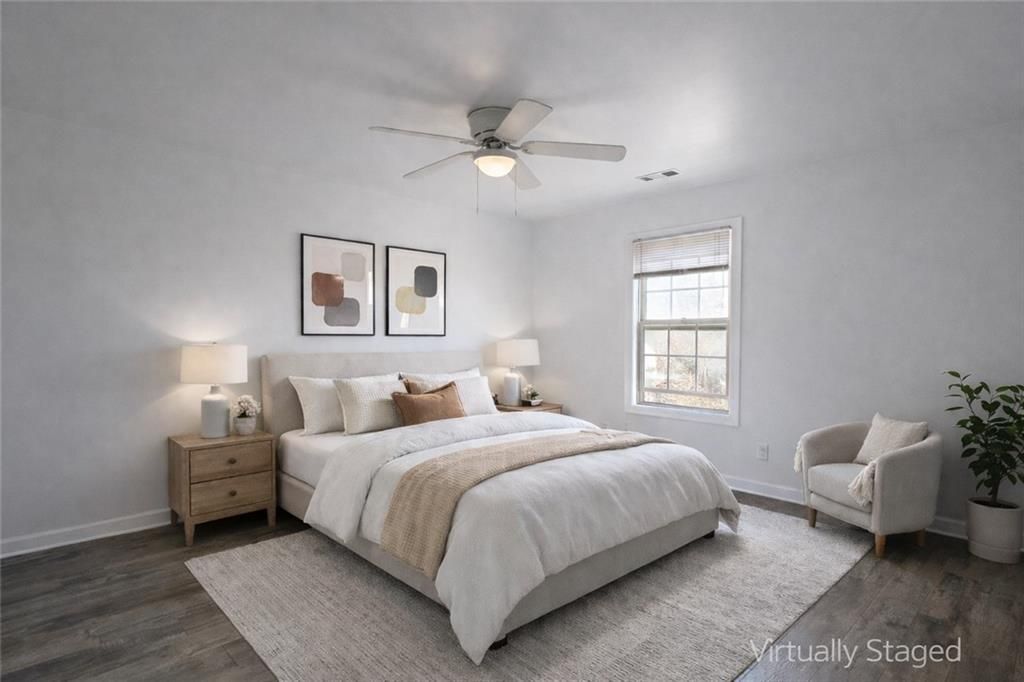 Building Photo - 1488 E Forrest Ave