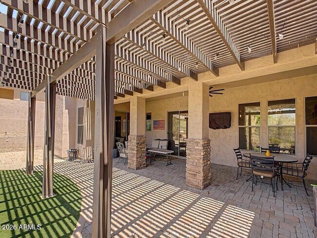 Building Photo - 2316 W Villa Cassandra Dr