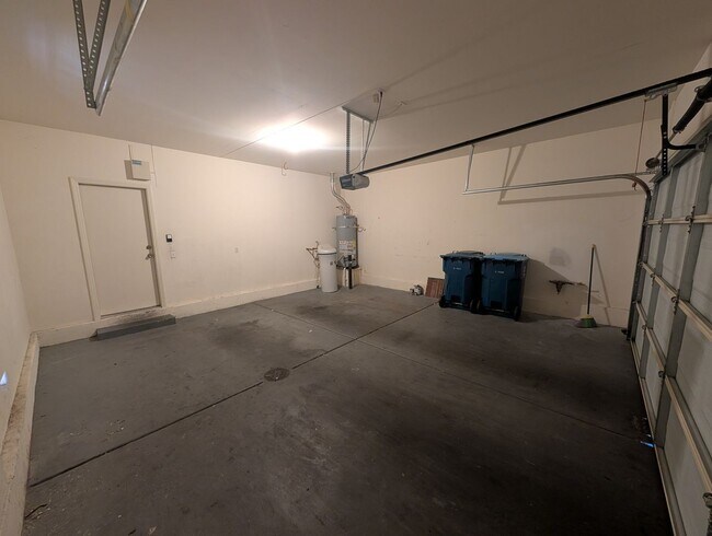 Building Photo - 9044 Partridge Hill St