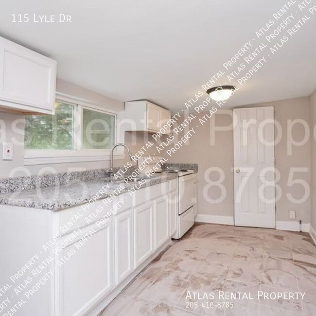 Building Photo - 115 Lyle Dr
