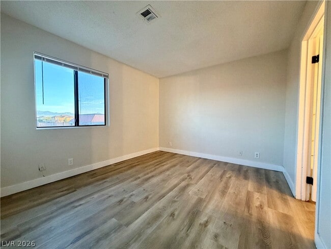 Building Photo - 4300 N Lamont St