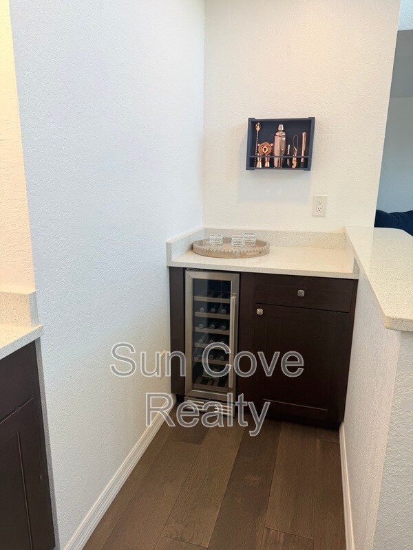 Building Photo - 13854 77th Ave