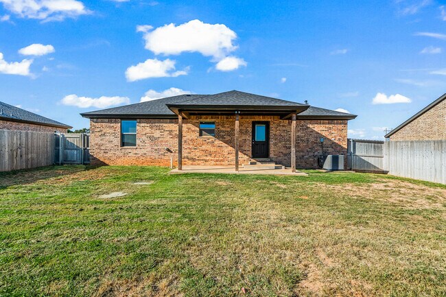 Building Photo - 4008 East F M 1729
