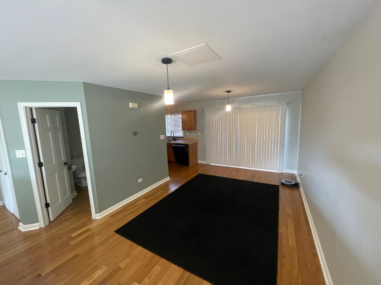 Building Photo - 3510 Meadow Lily Dr