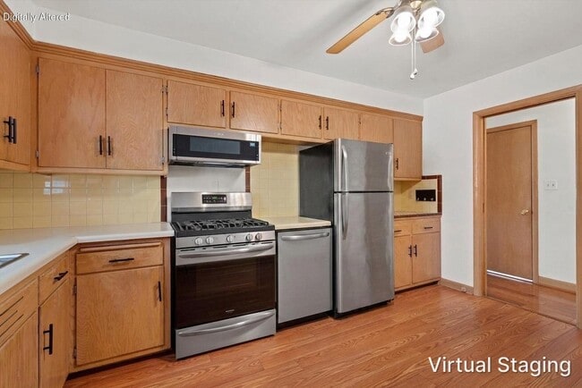 Building Photo - 8748 Parkview Ct
