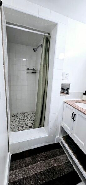 Building Photo - 1168 Herbert Ave