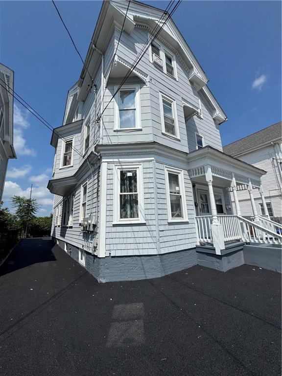 Building Photo - 111 Ridge St