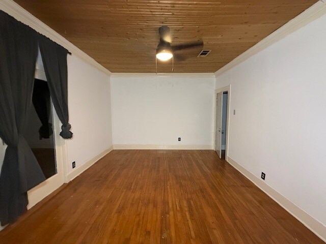 Building Photo - 1409 N Austin St