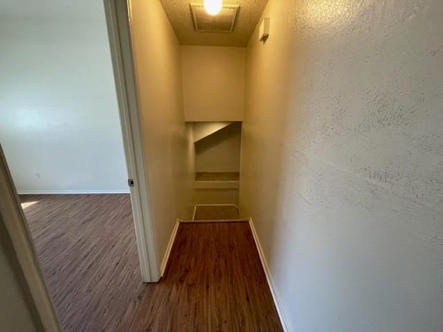 Building Photo - 8508 Willow Creek Ct