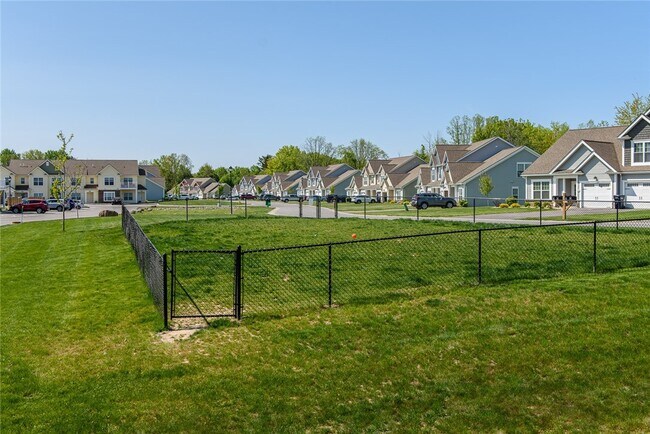 Building Photo - 39 Allandale Dr