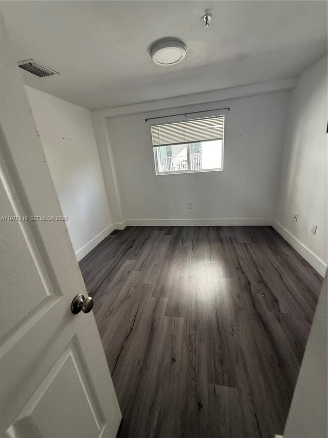 Building Photo - 821 SW 2nd St