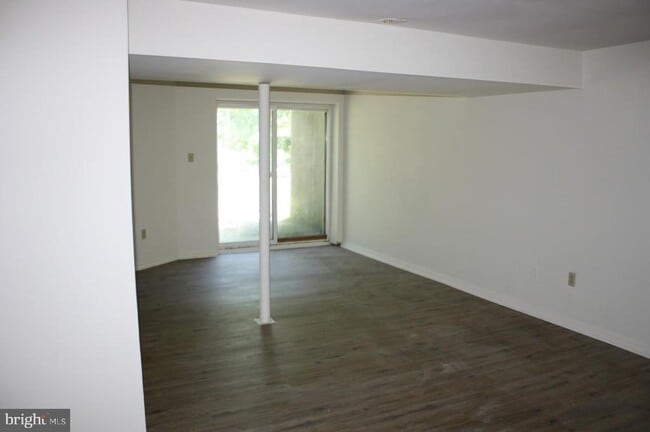 Building Photo - 516 Colgate Ct