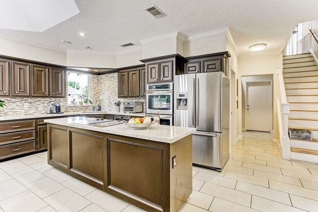 Building Photo - 12203 Maple Rock Dr