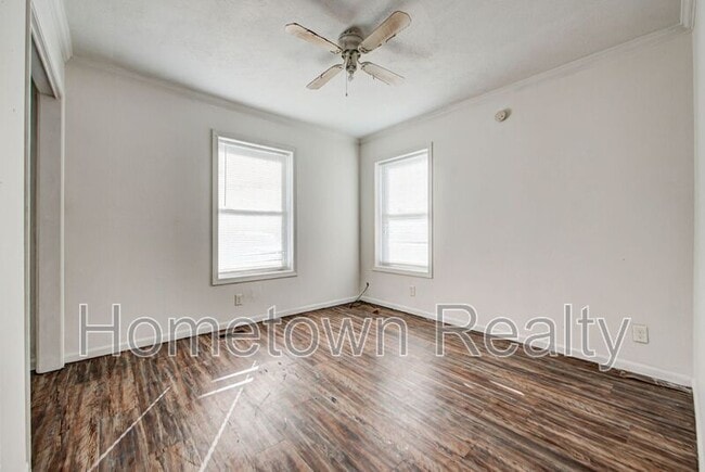 Building Photo - 2701 S Phillips Ave