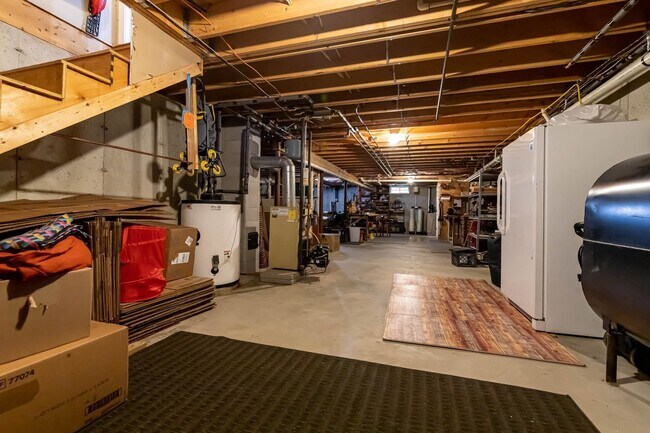 Building Photo - 24 Birchwood Rd