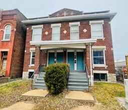 Building Photo - Coming Soon! One Bedroom Apartment with Wa...