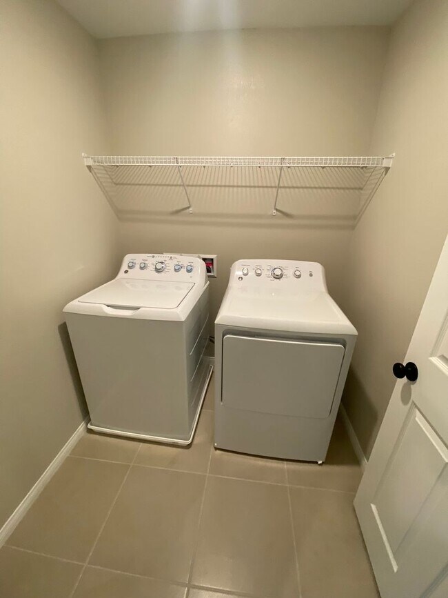 Building Photo - Americana Property Mgmt - 2022 built 4 bedrooms in prime South West Las Vegas