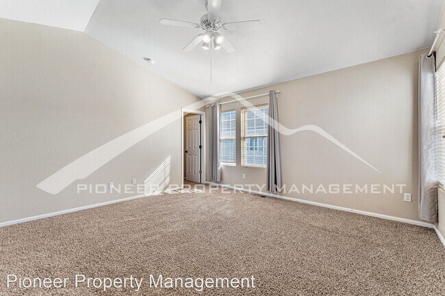 Building Photo - 3 br, 2.5 bath House - 12784 Jasmine St Un...