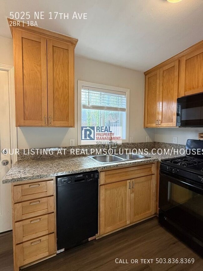 Building Photo - 5025 NE 17th Ave