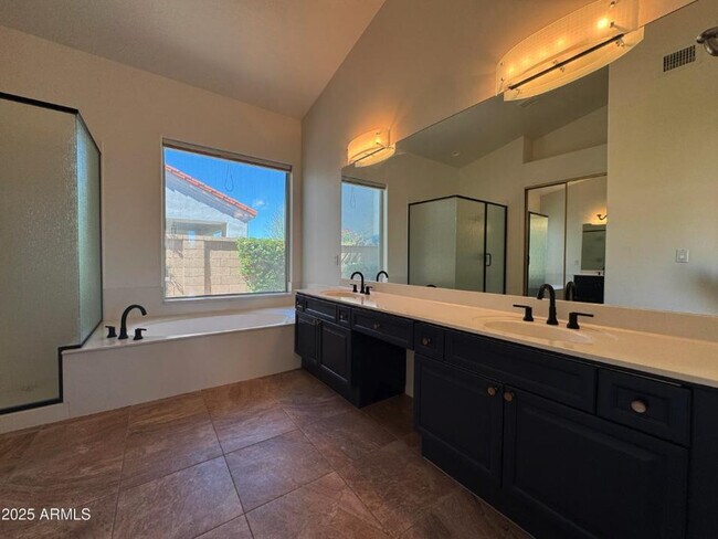 Building Photo - 11678 E Appaloosa Pl