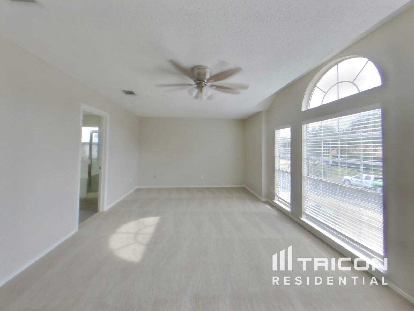 Building Photo - 1806 Aster Pass