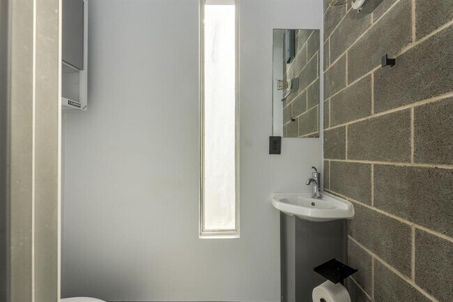 Building Photo - 4801 S Congress Ave