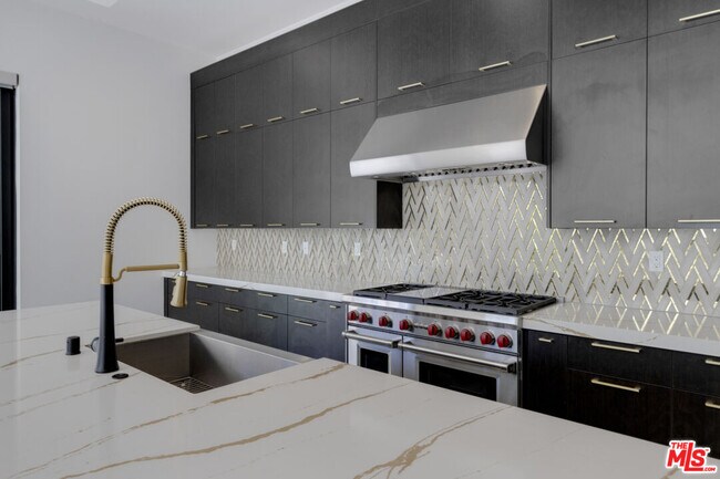 Building Photo - 20056 Mersey Ln