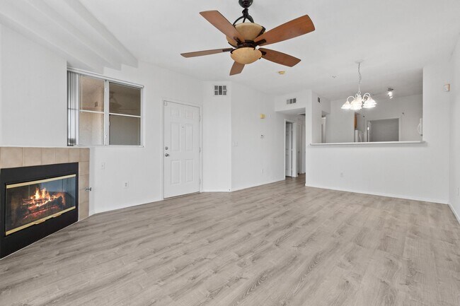 Primary Photo - GORGEOUS Condo in Guard Gated Community! C...