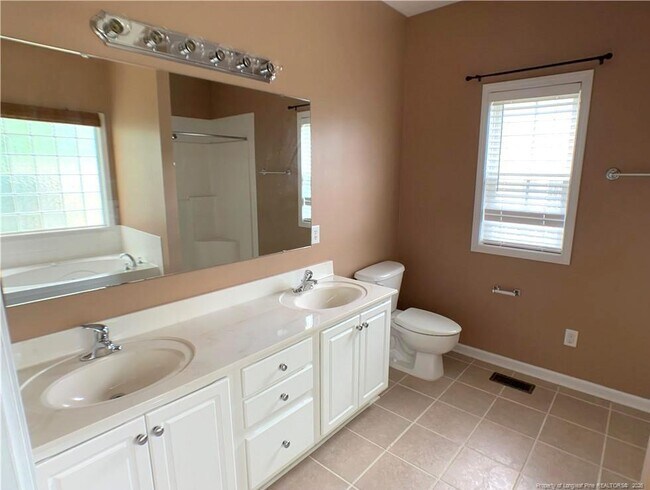 Building Photo - 3636 Standard Dr