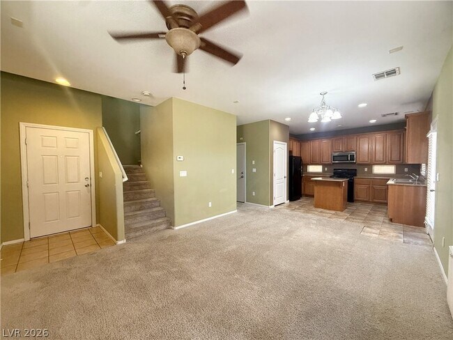 Building Photo - 673 Taliput Palm Pl
