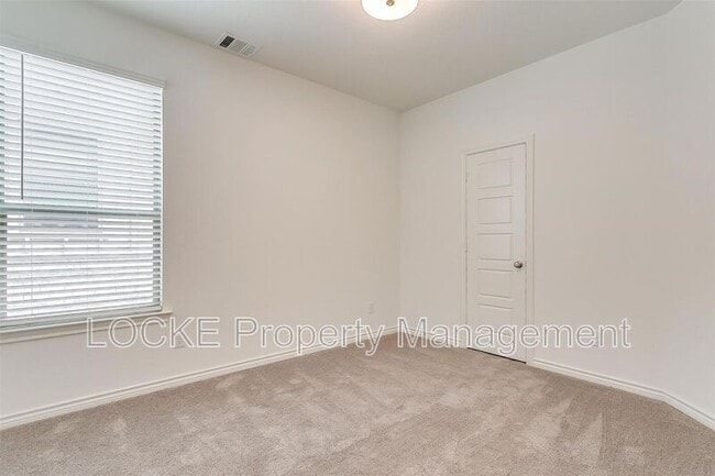 Building Photo - 205 Athenia Dr